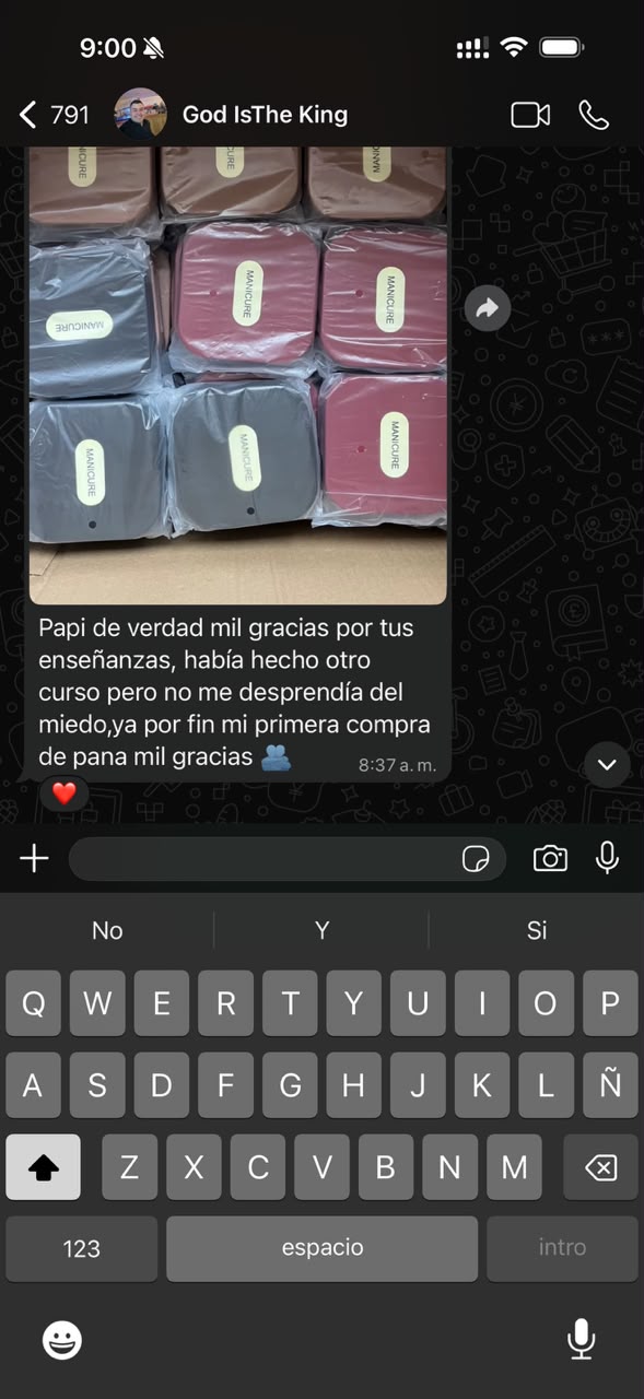 Cajas de productos y agradecimiento